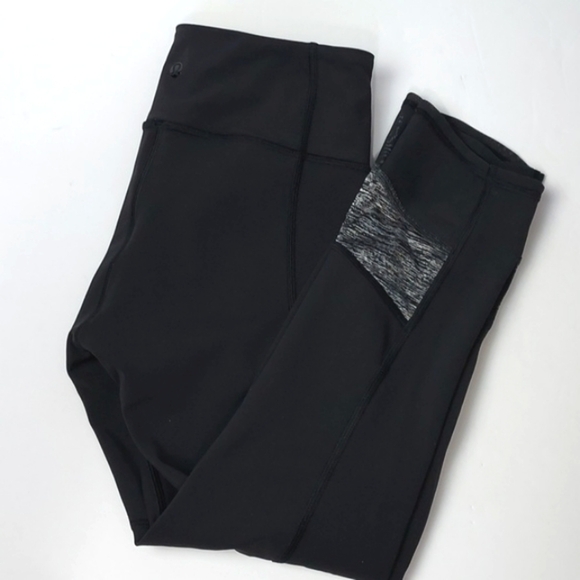 Lululemon If You're Lucky Crop Capri Leggings Black / Heathered Black Size 4 - Picture 15 of 16